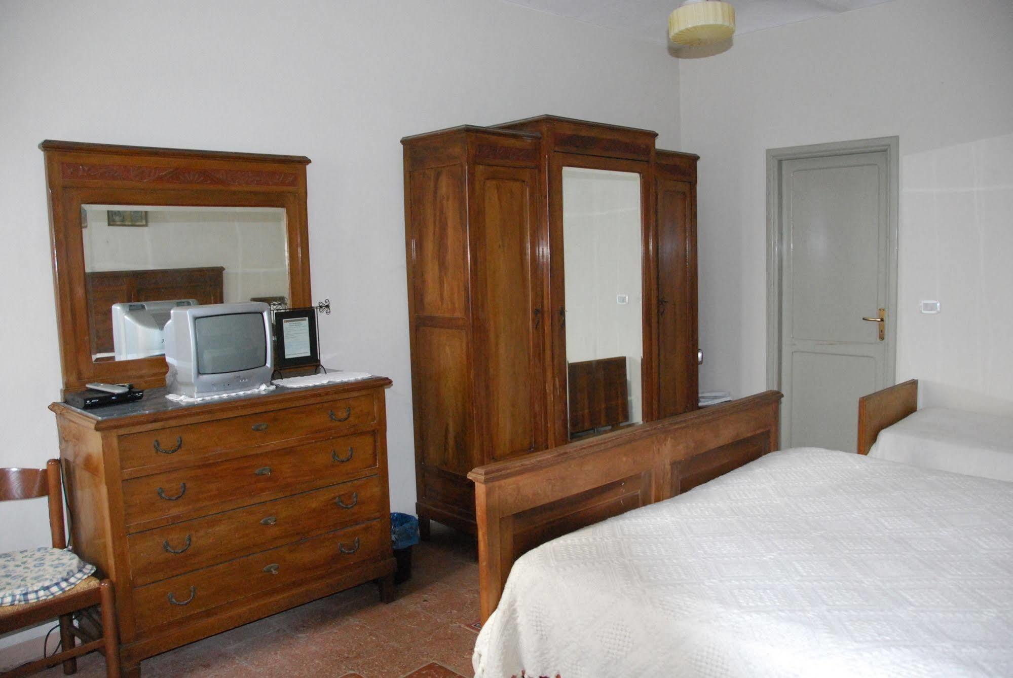B&B Cascina Bricchetto Asti Buitenkant foto